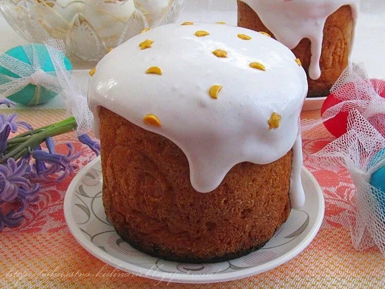 Самый нежный кулич. Самый нежный кулич. Куличи дрожжевые творожные журнал фото. Кексы на пасху. Кулич александрийский пасхальный.