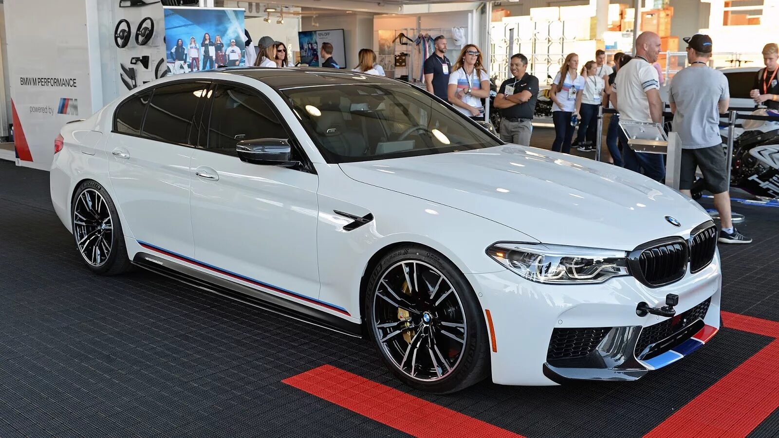 BMW m5 f90 m Performance. BMW m5 f90 Competition White. БМВ m5 f90 белая. BMW m5 f90 Competition белая. М5 перфоманс