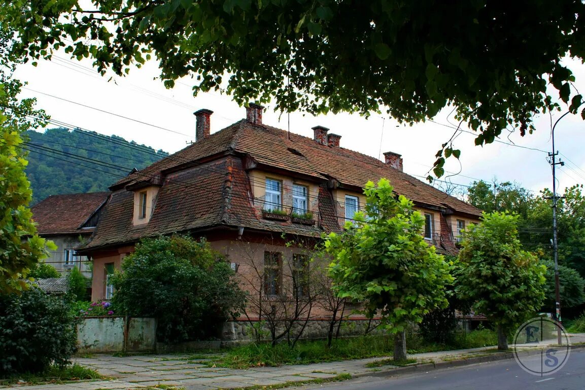 Закарпатье хуст. Хуст город. город хуст закарпатская обл. хуст фото.