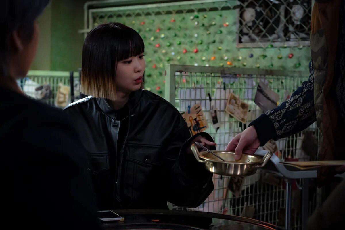 Итхэвон класс. Itaewon class dorama. дорама итэвон класс сэ рой. итхэвон класс сериал ким хе ын. ким хе-ын итэвон класс.