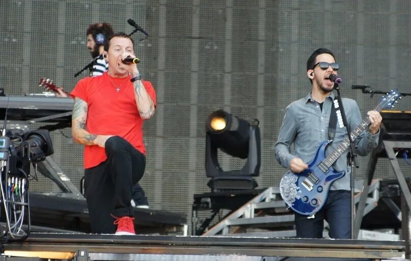 Reds live. Linkin Park 2011 Москва. Linkin Park Live 2011. Концерт линкин парк в Москве 2011. Moscow, Russia 23.06.2011 линкин парк.
