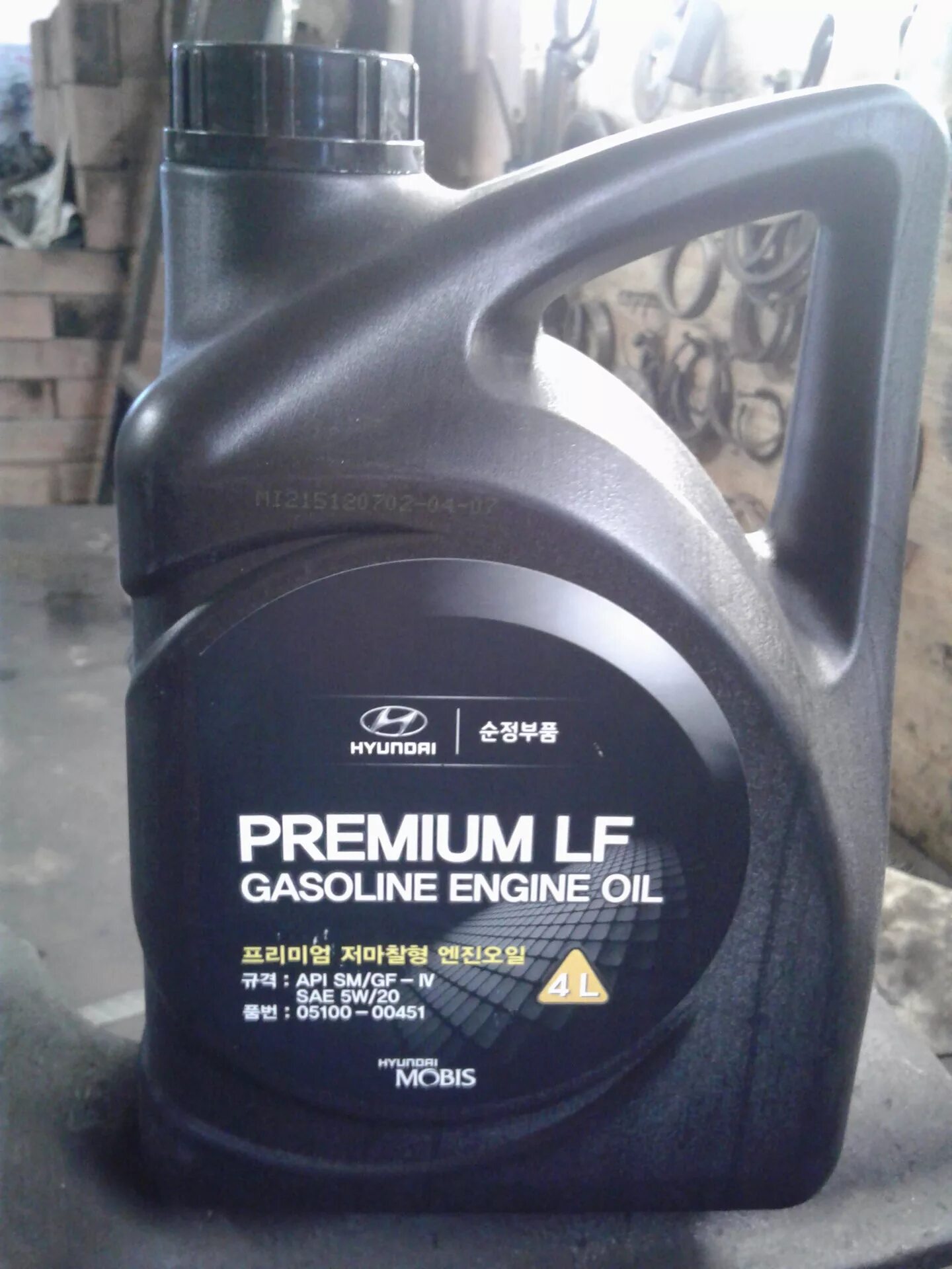 Mobis Premium gasoline 5w-20. 0510000451 Hyundai/Kia. Premium LF gasoline SAE 5w-20 (API SM, ILSAC gf-4).. Premium gasoline engine Oil 5w20. Масла премиум класса