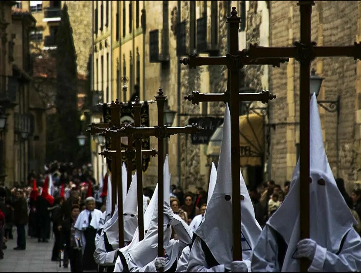 Семана Санта в Испании. Semana Santa — страстная неделя в Испании. Семана Санта в Андалусии. Праздник Санта Семана. Священный обет