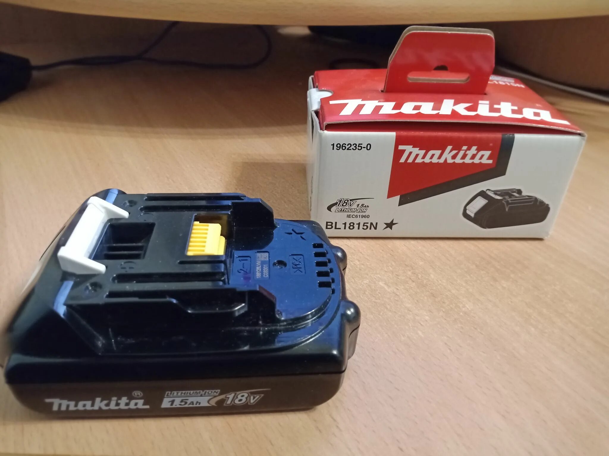 Bl1815n Makita. Аккумулятор Макита 1815n. Аккумулятор Makita bl1815n 18v 1.5Ah. Makita 18v 1.5 Ah. Аккумулятор макита 18v оригинал