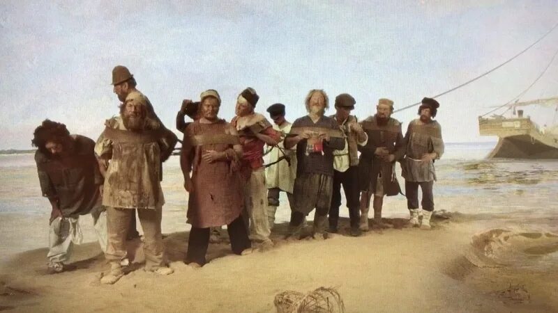 Бурлаки на волге картина. Самара набережная скульптура бурлаки на волге. Дворец культуры пзша прокопьевск. Бурлаки на волге прикол. Поселок бурлак.
