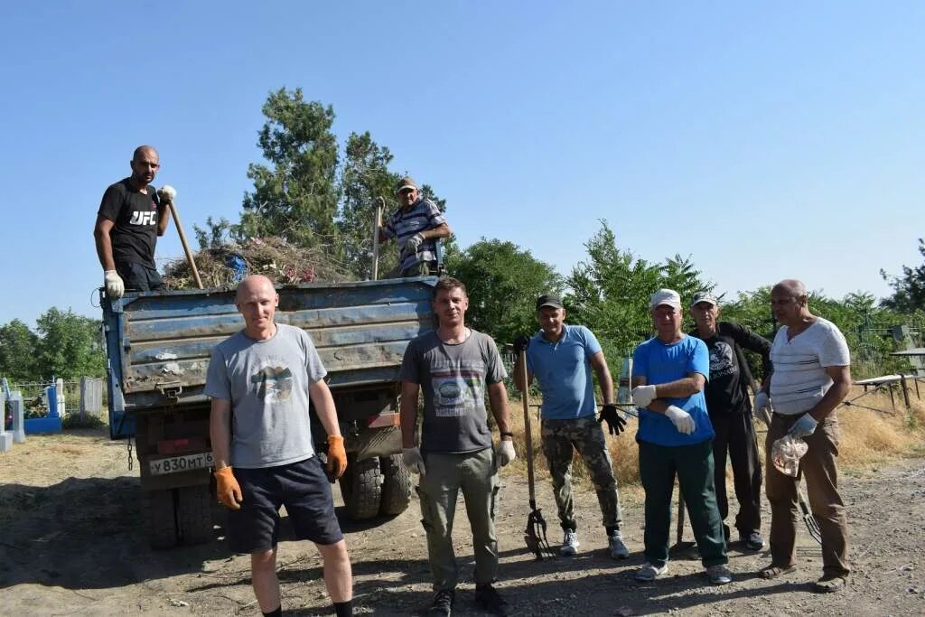 Подслушано сальск свежие новости сегодня. Сальские новости на сегодня. Сальские новости. Молодежь сальск. Тренировки городе сальск.