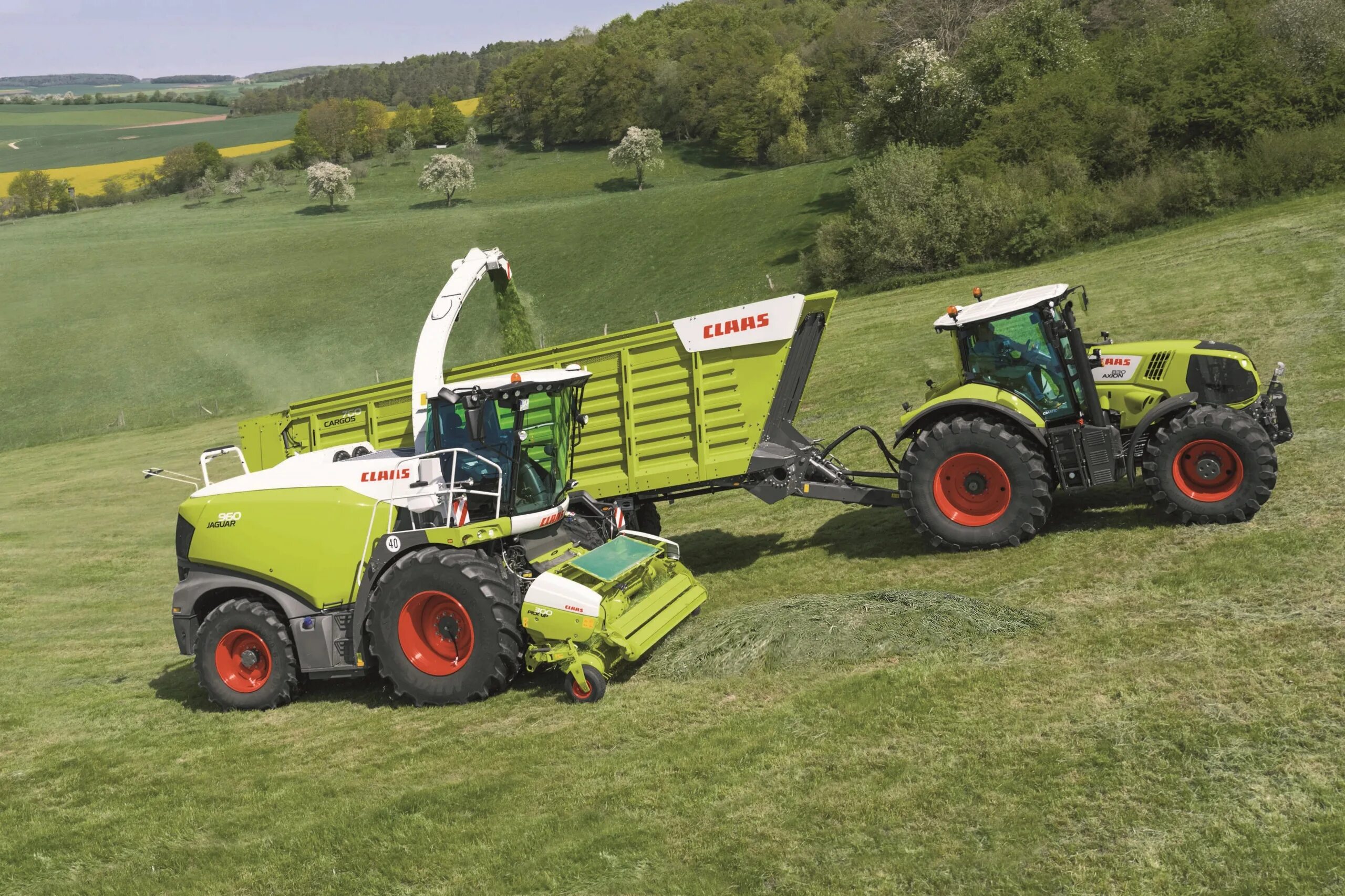 Комбайн машина трактор. CLAAS Axion 960. CLAAS Axion 830. Сельско хозяйственная техника class. CLAAS комбайны и трактора.