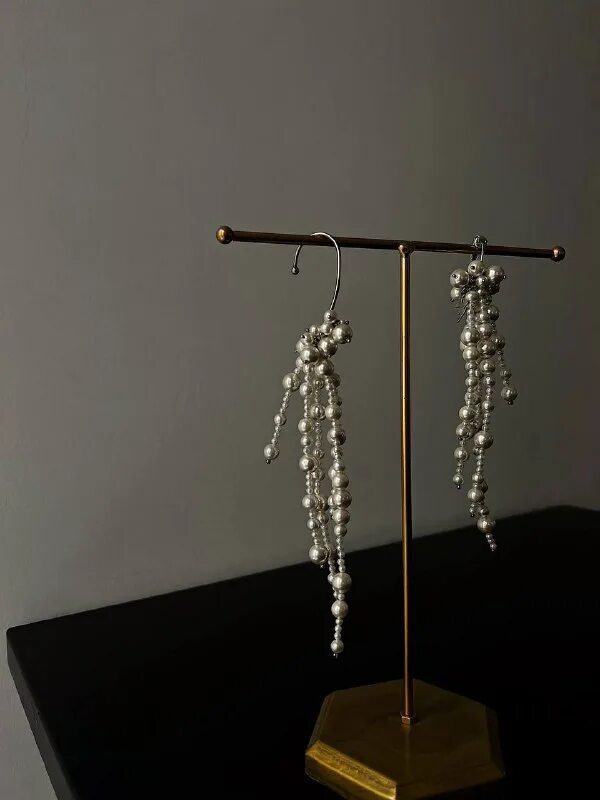 Красивые бусы. Украшения из жемчуга. Жемчужные бусы через узелок. Люстра из хрустальных бусин. Бусы на топиарий.