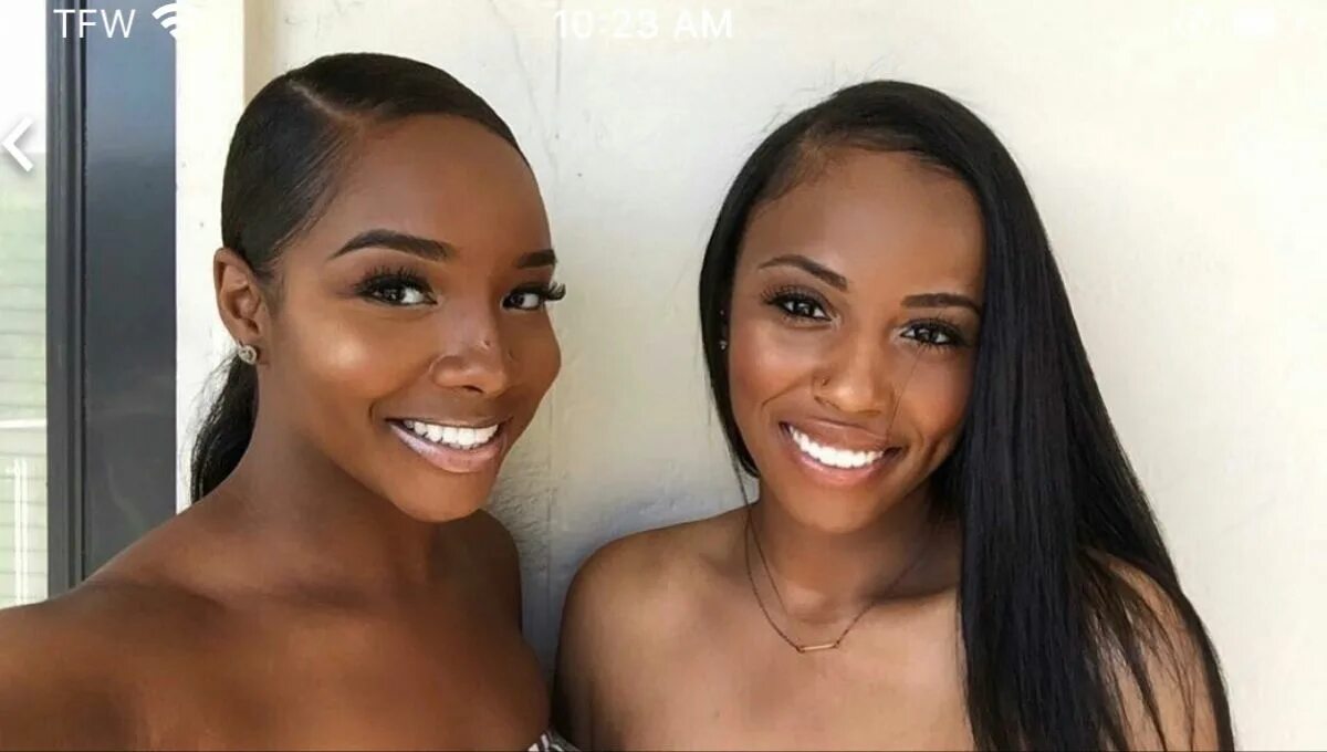 группа темнокожих девушек. клип темнокожая девушка танцует. чернокожие девушки в шортах. Ariana grande 2000. кайя роуз афроамериканка.