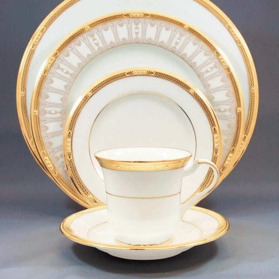 Noritake подсолнухи. Норитаке bone china тарелки 4800. Noritake. Тарелка noritake карнавал. Noritake crestwood gold.