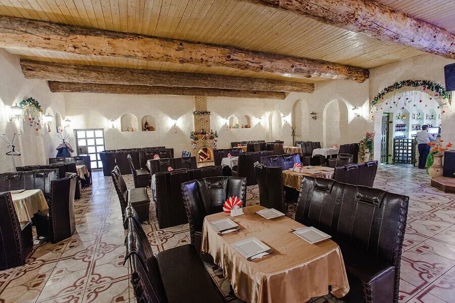Zolotoye runo, cafe, Russia, Tolyatti, ulitsa Banykina, 17Б - Yandex Maps