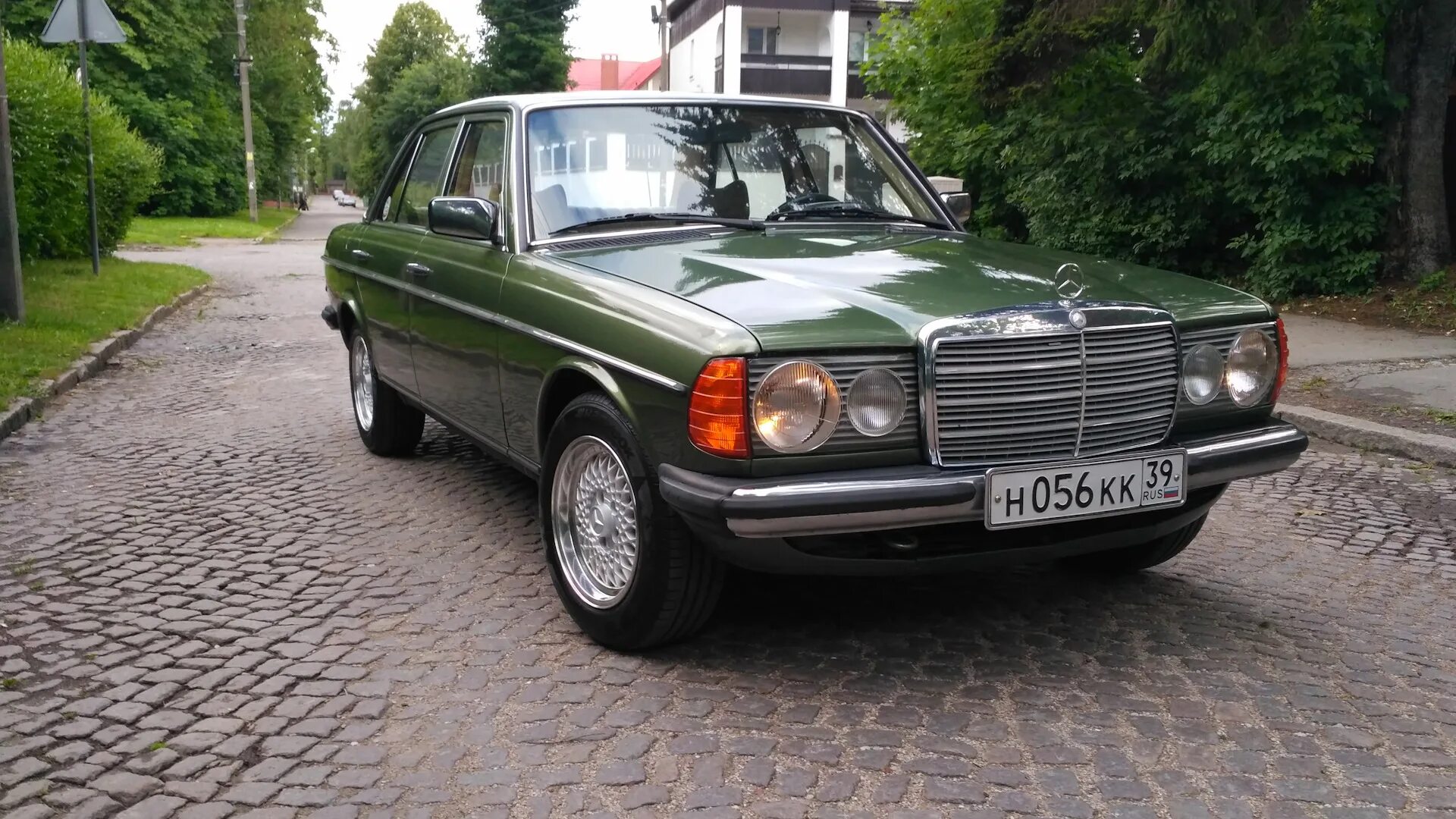 Mercedes-Benz w123. Mercedes-Benz w123 200. Мерседес w123. Mercedes-Benz w123 зелёный. Купить мерседес w123