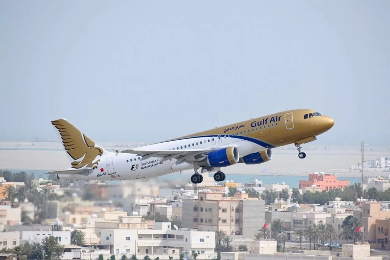 Gulf air самолеты. Бахрейн авиалинии. Гульф эйр самолеты. Бахрейн авиалинии. Галф аир самолет.