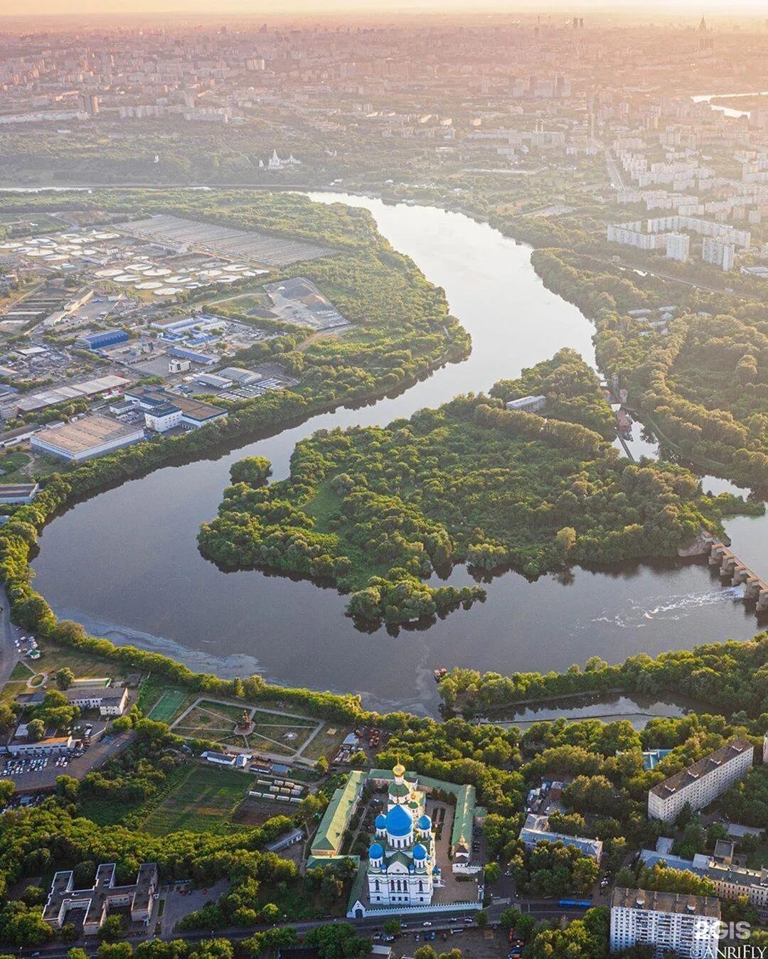 Поселок шлюзы. Поселок шлюзы Нагатинский Затон. Шлюз Нагатинский Затон. Район шлюзы Печатники. Печатники шлюзы остров.