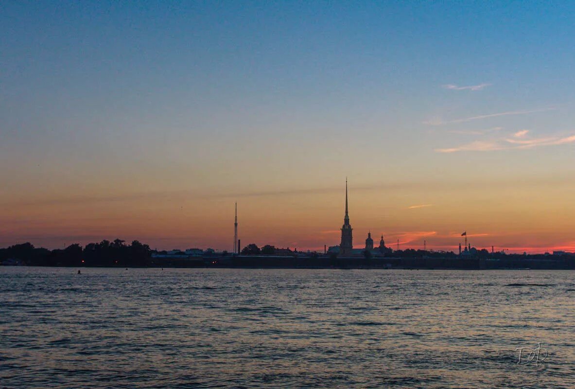 ночной петербург белые ночи. три белые ночи. белые ночи в питере. белые ночи в санк птербург. белые ночи санкт-петербург.