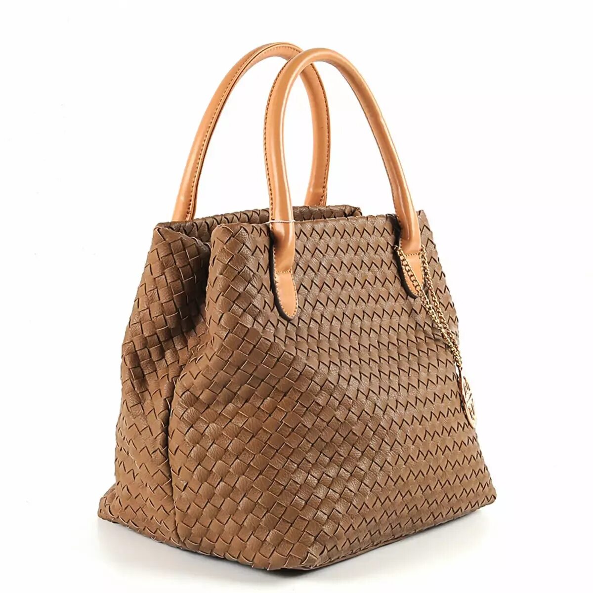 Bottega veneta сумки 2022. Сумка натуральная кожа плетеная. Эконика плетеные сумки. Campomaggi. Плетеная сумка луи виттон.