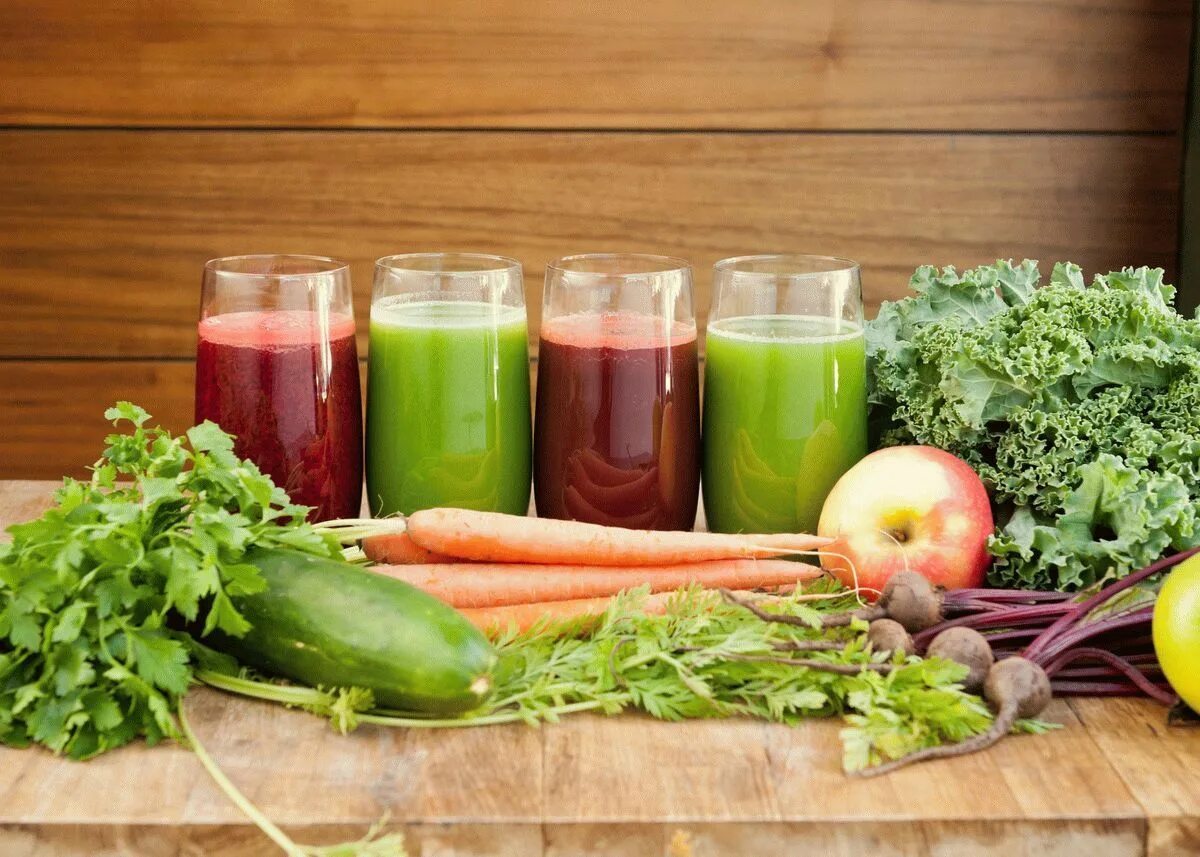 Vegetable juice. Овощной сок. Свежевыжатый овощной сок. Свежеприготовленные овощные соки. Овощи для свежевыжатых соков.