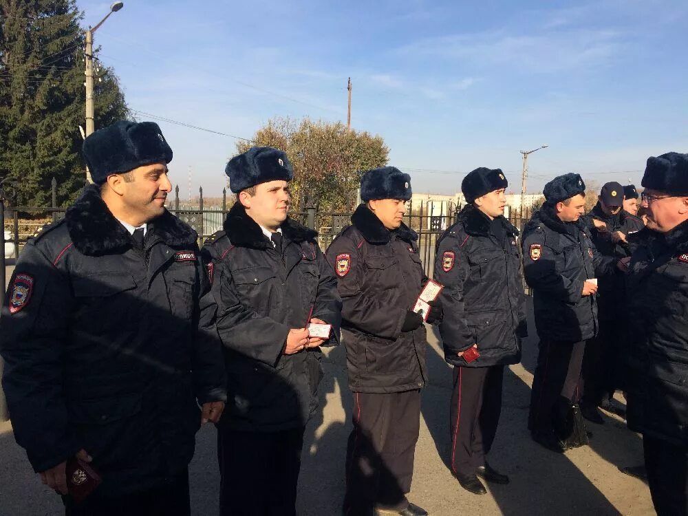 Под видом сотрудников полиции. Полиция красноармейского района. полицейский красноармейский район. полиция красноармейского района челябинской области. внешний вид сотрудника полиции.