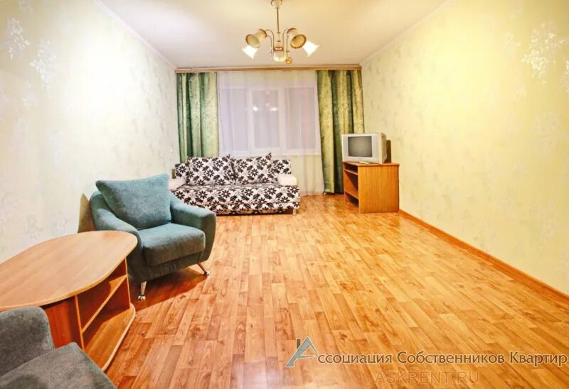 Октябрьский 82 череповец. Отель shine house адлер. Снять квартиру в октябрьском проспекте. Shine house ул. Смоленская 108.