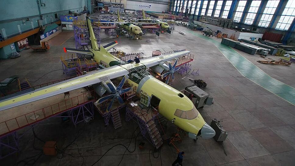 п. авиазавод авиакор. саратовский авиационный завод саратов. авиастроительный завод казань. воронежский авиационный завод.