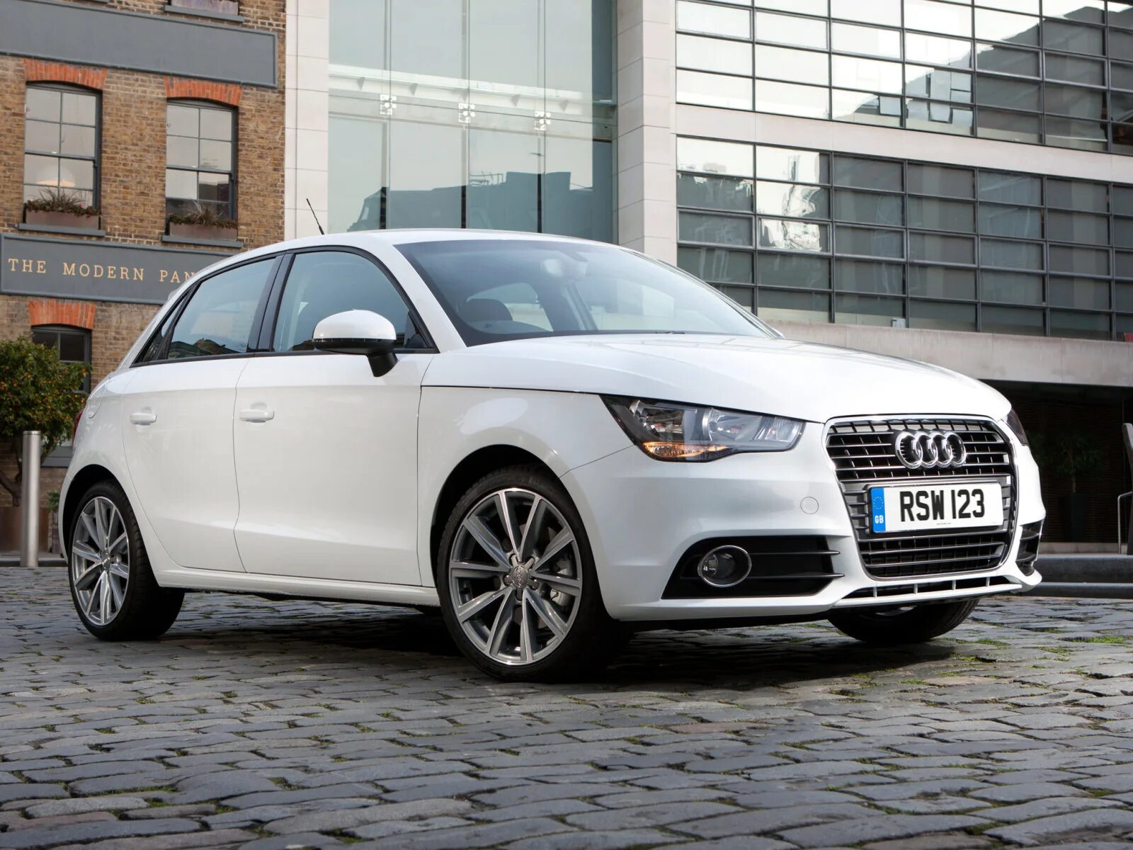 Audi a1 Sportback. Ауди а1 хэтчбек. Ауди а1 Спортбэк. Ауди а1 хэтчбек 2012. Ауди 1 9 купить