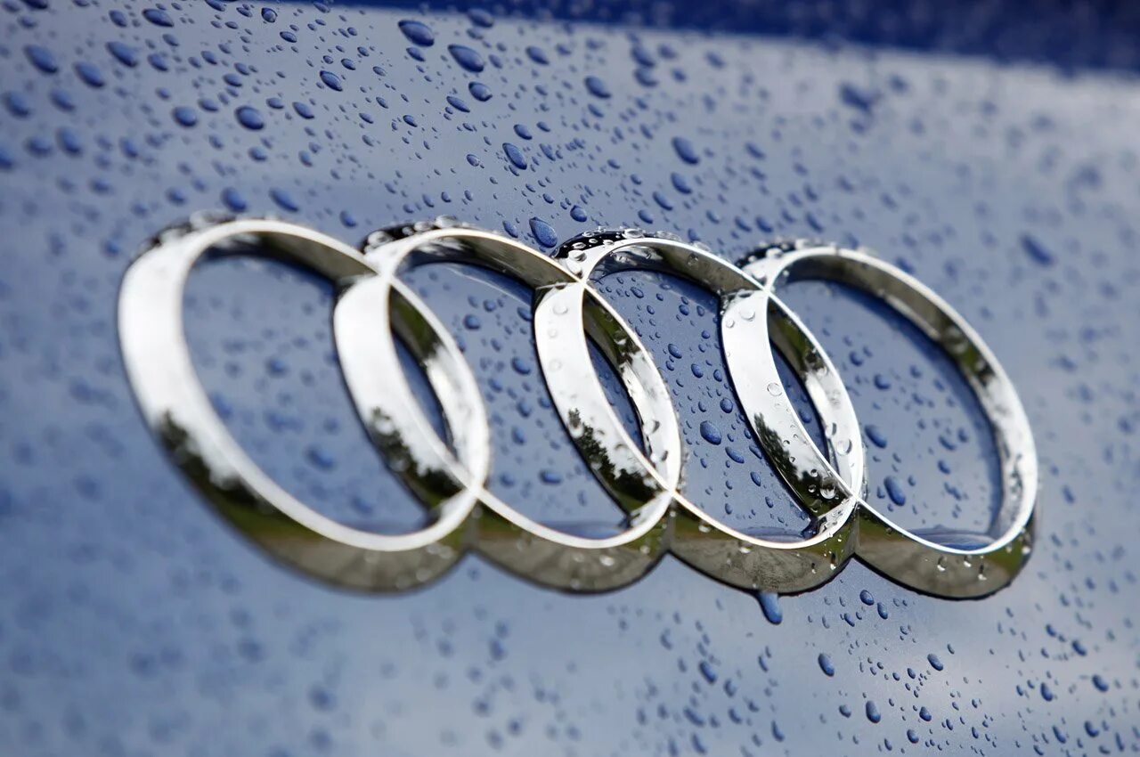 Эмблема ауди. Ауди с тремя кольцами. Как называется 4 кольца. Как называется 4 кольца. Марка машины с 4 колечками.