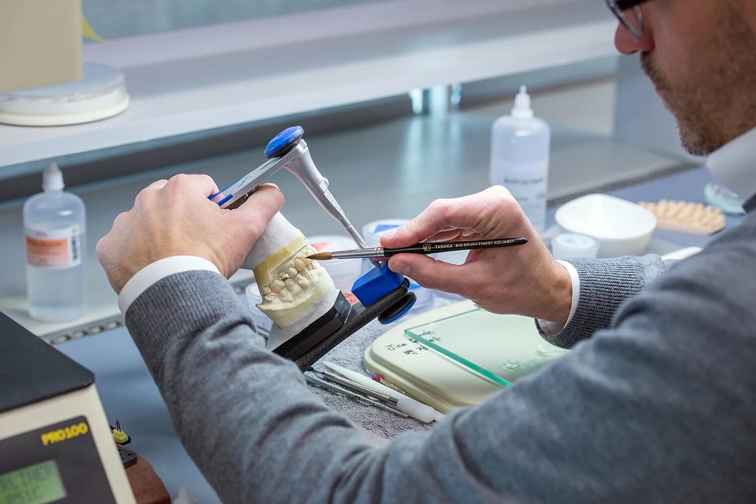 зубной техник махачкала