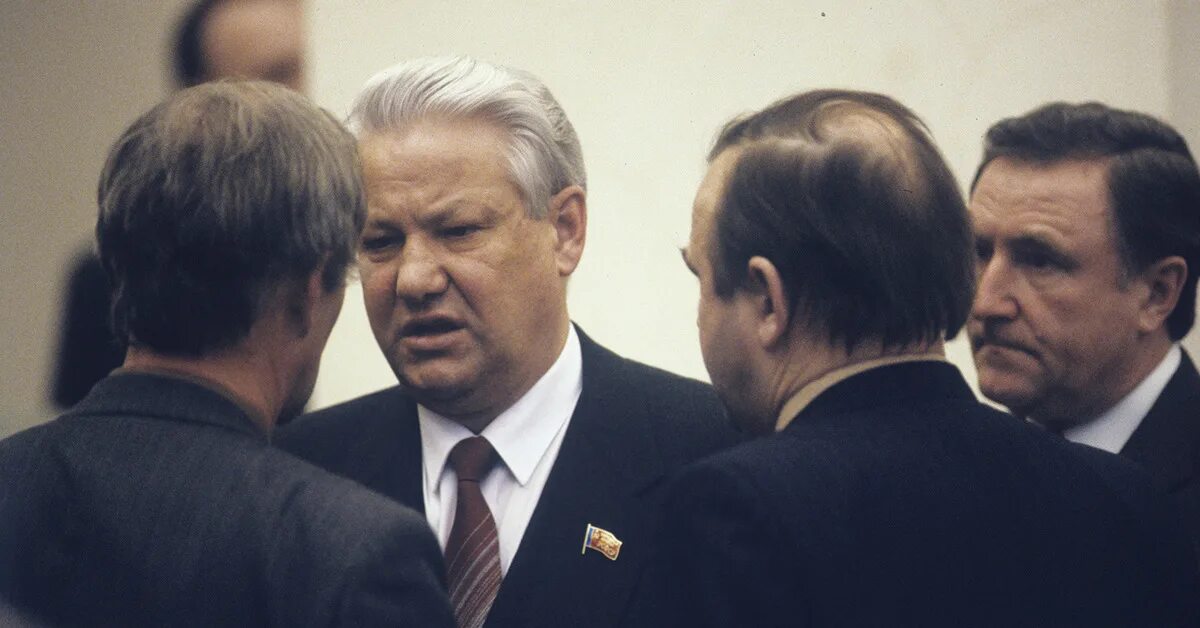 Роспуск совета рф. Ельцин 1992. Ельцин 1990.