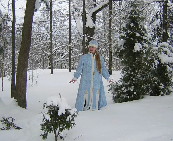 снегурочки в лесу. фото снегурочки в лесу. снегурочка. снегурочка летом. фото снегурочки в лесу.