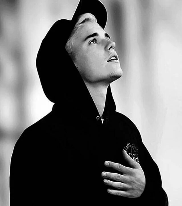 She knows justin bieber