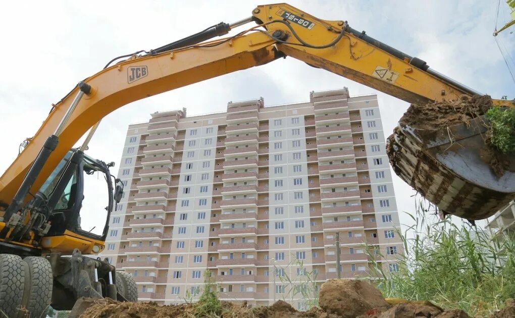 3 млн кв м. Уровень для стройки. Астрахань строительство жилья. Астраханская область строительство жилья.