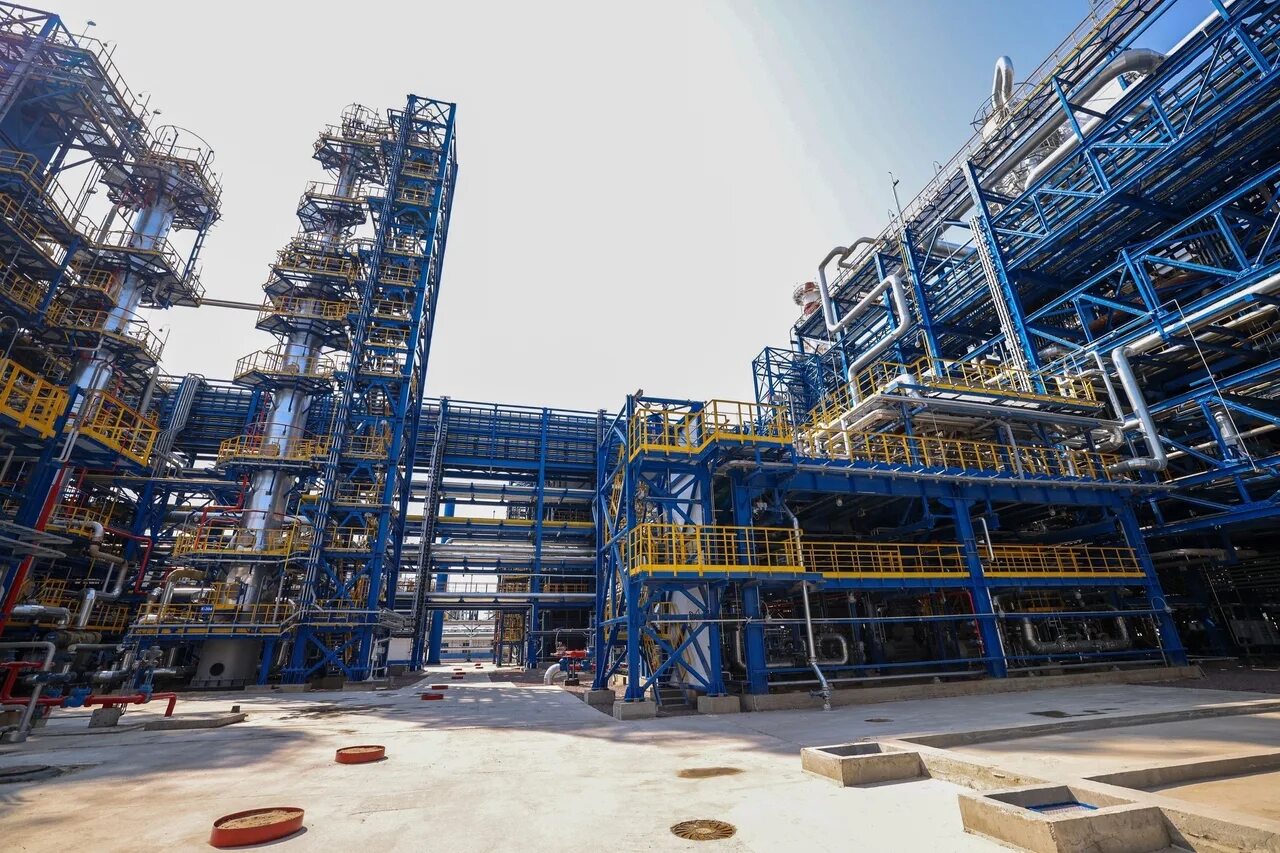 Гидрокрекинг усть луга новатек. Новатэк усть луга вистино. Усть луга завод новатэка. Нпз усть луга. Новатэк порт усть луга.