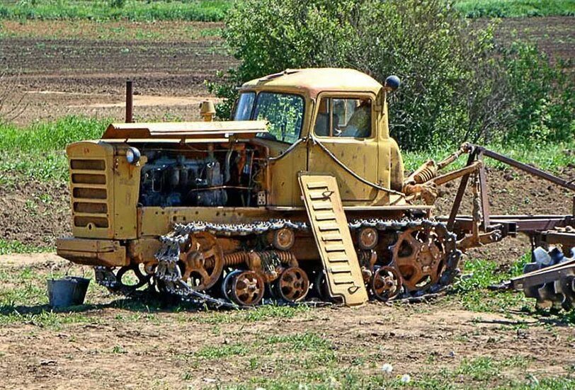 Дт 76. Алтаец трактор т-4. ДТ-75 трактор. ДТ-75 трактор гусеничный. Трактор ДТ 75 алтаец.