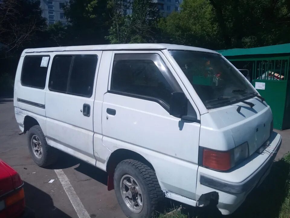 Авито калужская машины. Митсубиси l300. Митсубиси l300 1988. Mitsubishi l300 2.4 МТ. Мицубиси л300 4на4.