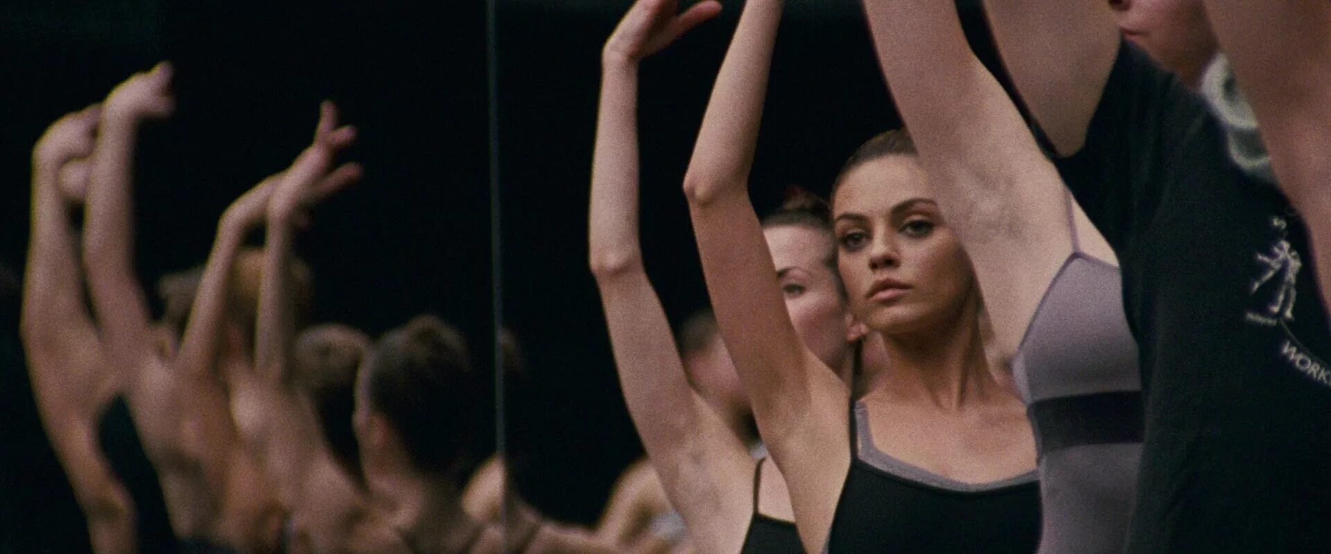 натали портман черный лебедь.