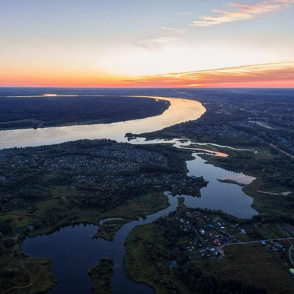 Самая широкая часть россии. Река Кама в Удмуртии. Река Кама Пермь. Главная река Пермского края Кама. Река Кама Казань.