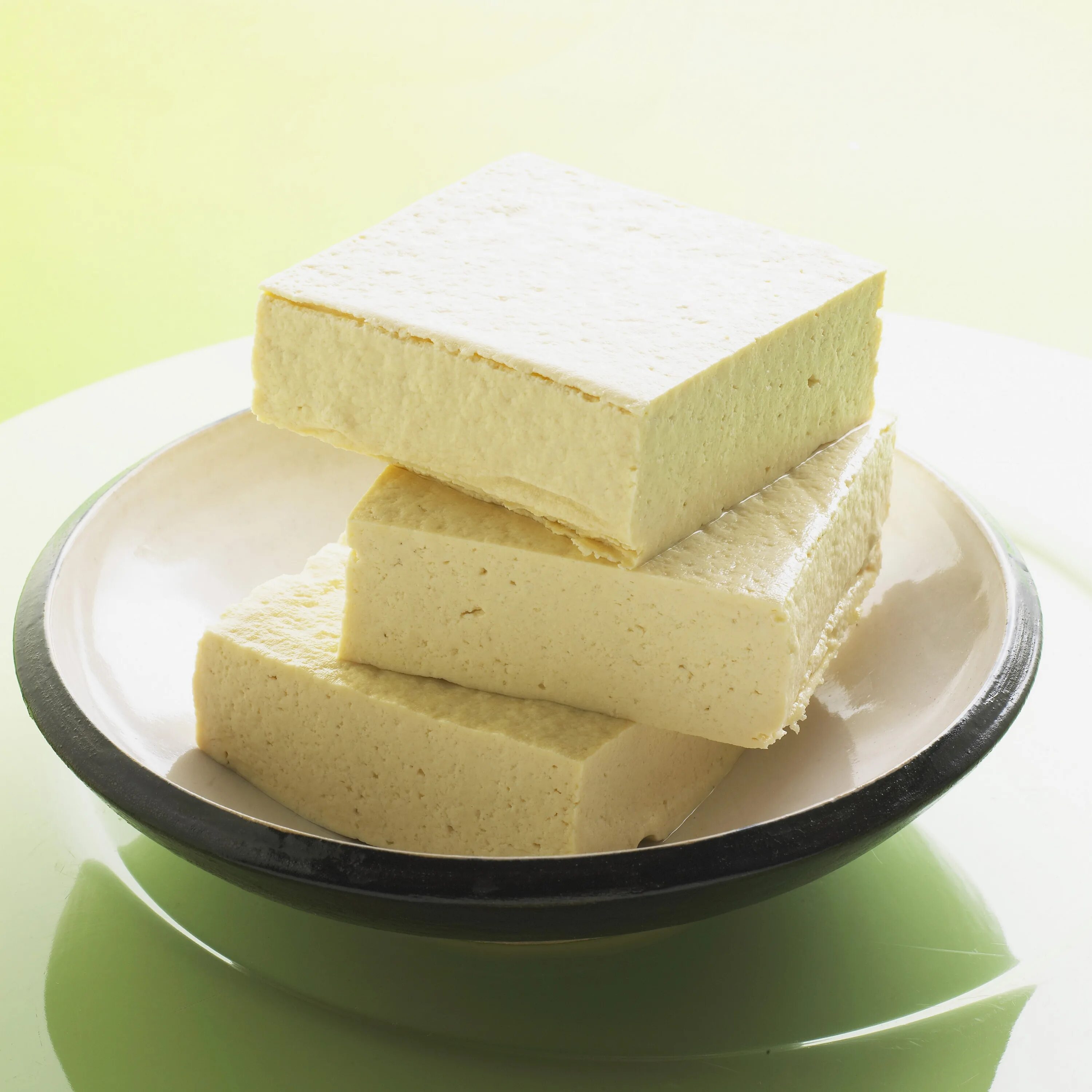 Сыр растительного происхождения. Тофу. Соевый сыр. Сыр тофу фото. Молочные продукты и тофу.