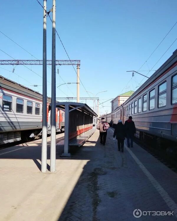Электричка до красного знамени. Электричка до красного знамени. 81-717 красная стрела 75. Метропоезд красная стрела. Электричка до красного знамени.