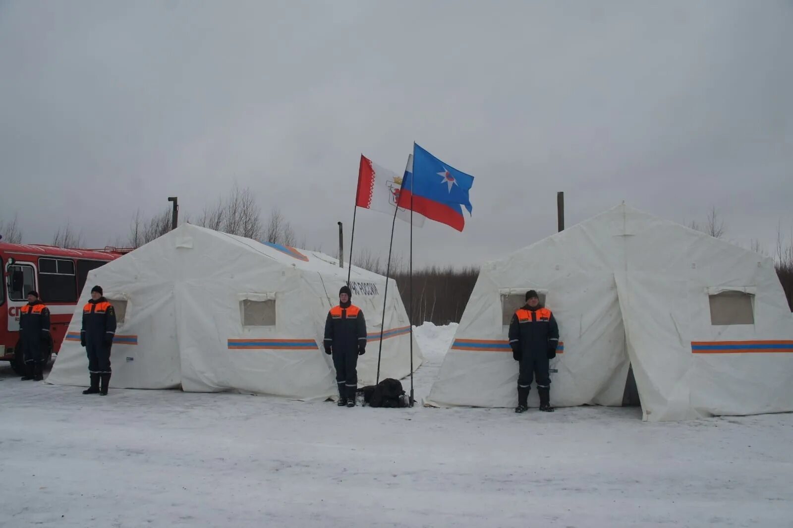 Подвижный пункт управления МЧС. Передвижной пункт управления МЧС. Передвижной пункт обогрева для Нефтяников. Стационарные пункты обогрева.