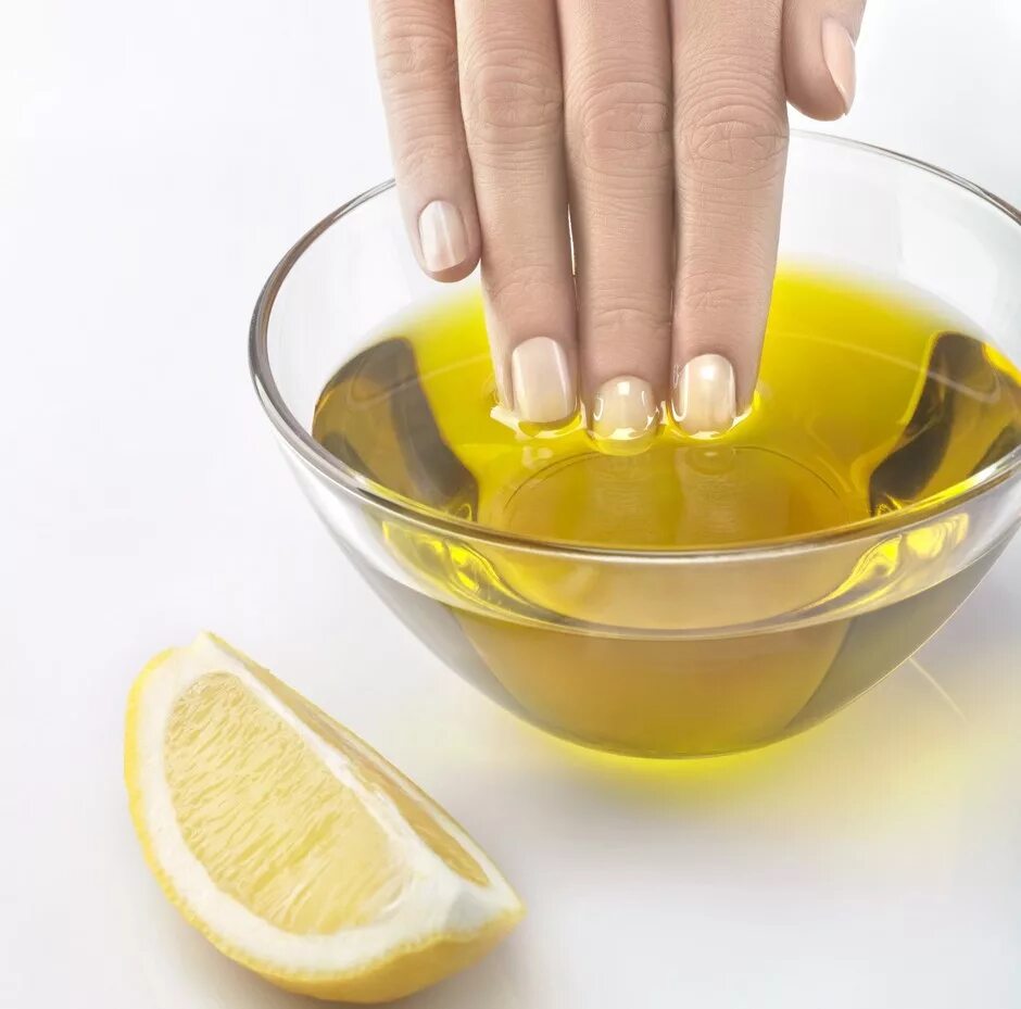 Лимон и растительное масло. Ванночка для ногтей. Ванночки для ногтей для роста. Ванночки для укрепления ногтей на руках. Лимонная ванночка для ногтей.