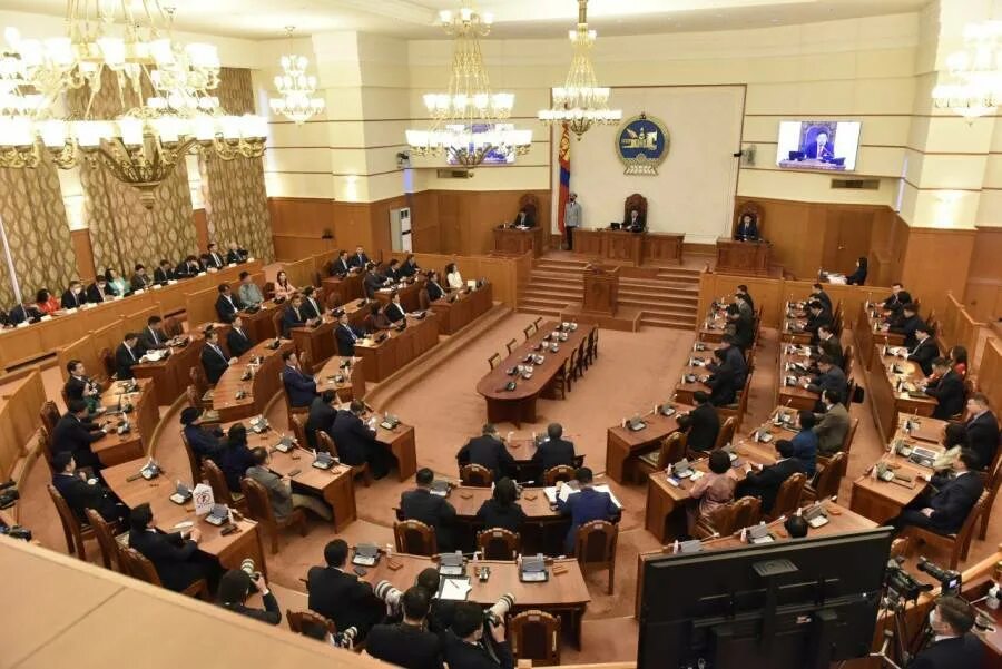 Монгольский парламент 5 букв. Великий государственный хурал монголии. Парламент монголии. Президентский дворец улан-батор. Великий хурал монголии.