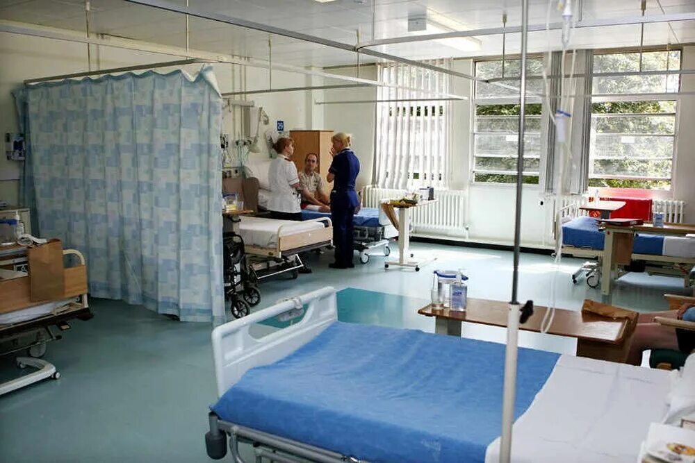 Как попасть в госпиталь. Пурия госпиталь. hospital burnt ward. hospital patient ward. ward in hospital.
