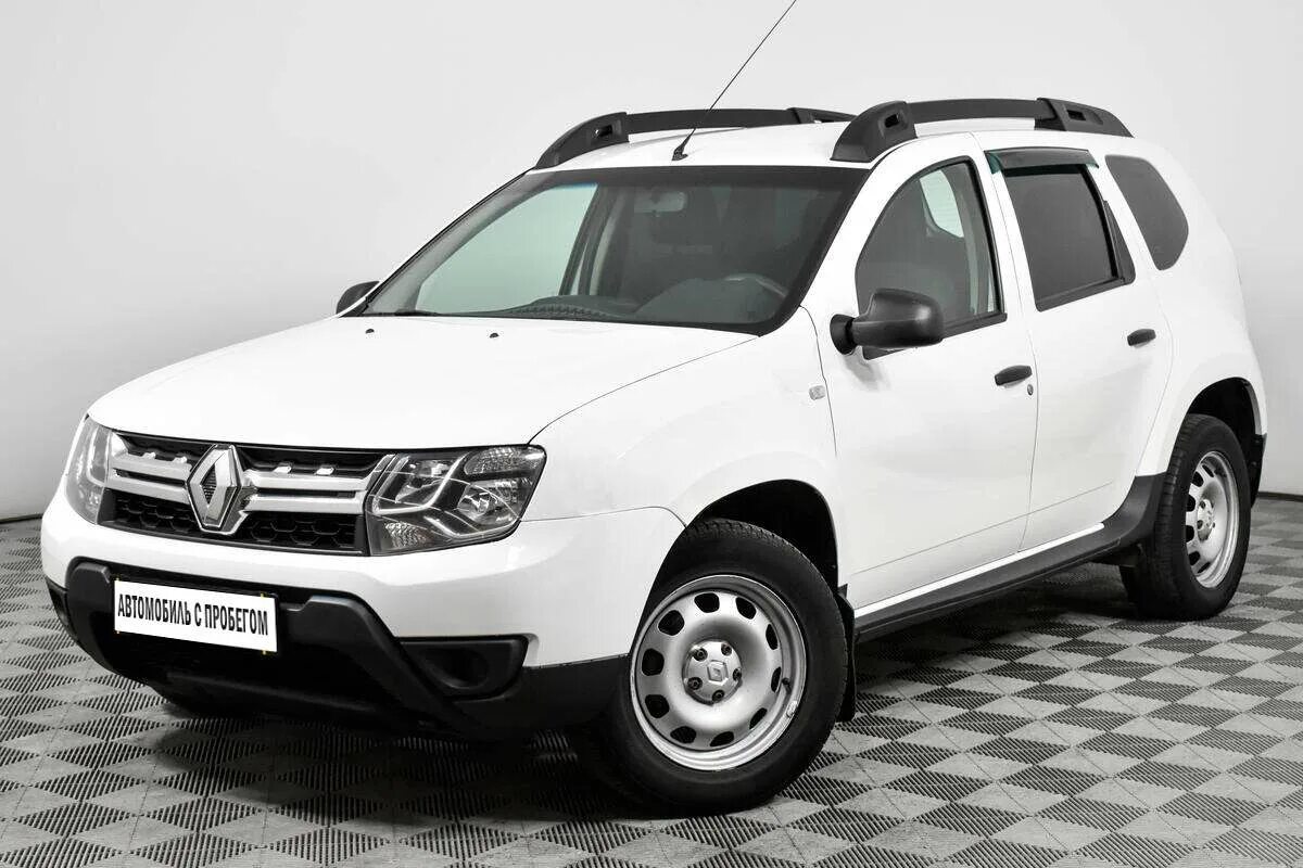 Renault duster 1. Дастер с пробегом салон. Дастер с пробегом. Рено 4. Рено дастер рестайлинг 2016.