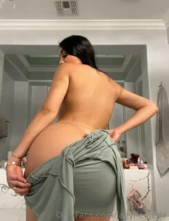 Tags. jailyne ass. 
