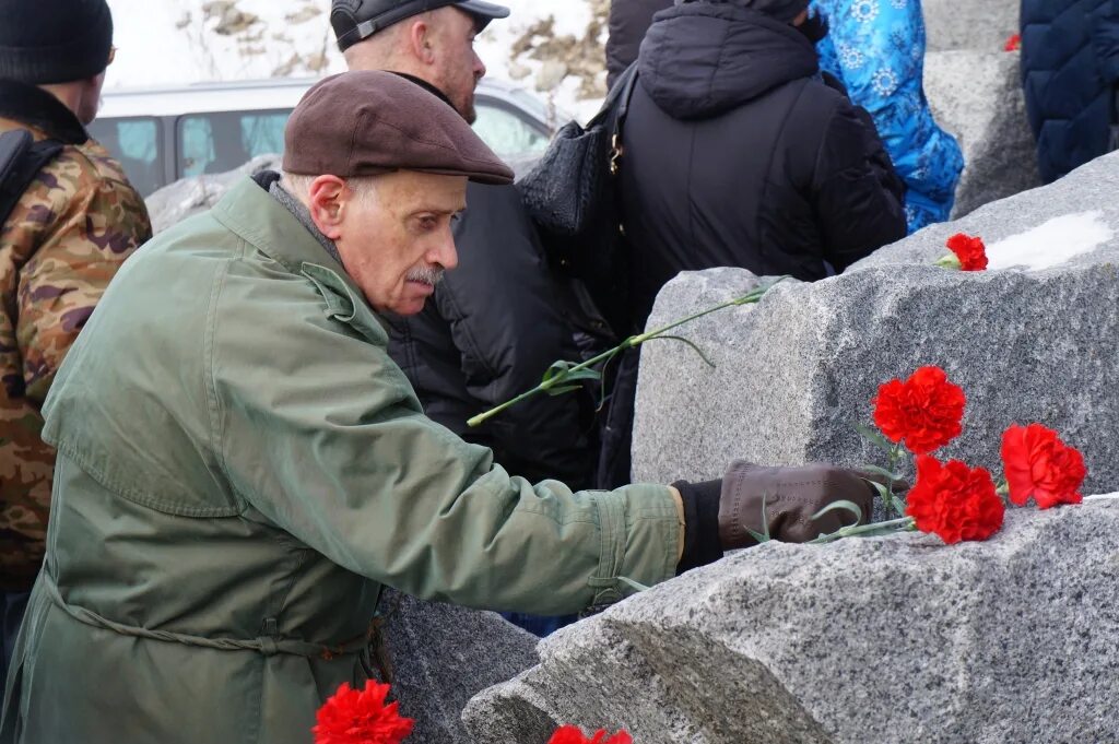 Реабилитированные жертвы политических репрессий. Жертвы политических репрессий. Памятник жертвам политических репрессий Колыма. День памяти жертв политических репрессий фото.