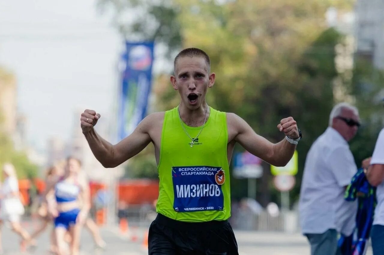 Спортсмен года 2012. Спортивная ходьба руки. Спортсмены занимающиеся спортивной ходьбой.