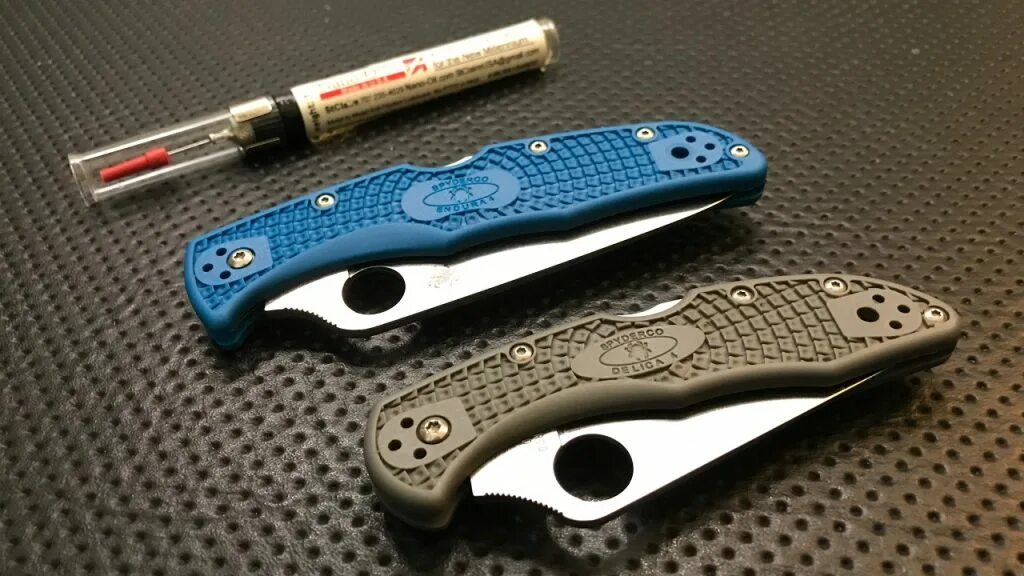 Спайдерко эндура. Spyderco Endura. Spyderco Delica реплика 8cr13mov. Spyderco Endura and Endella. Спайдерко Эндура 2.