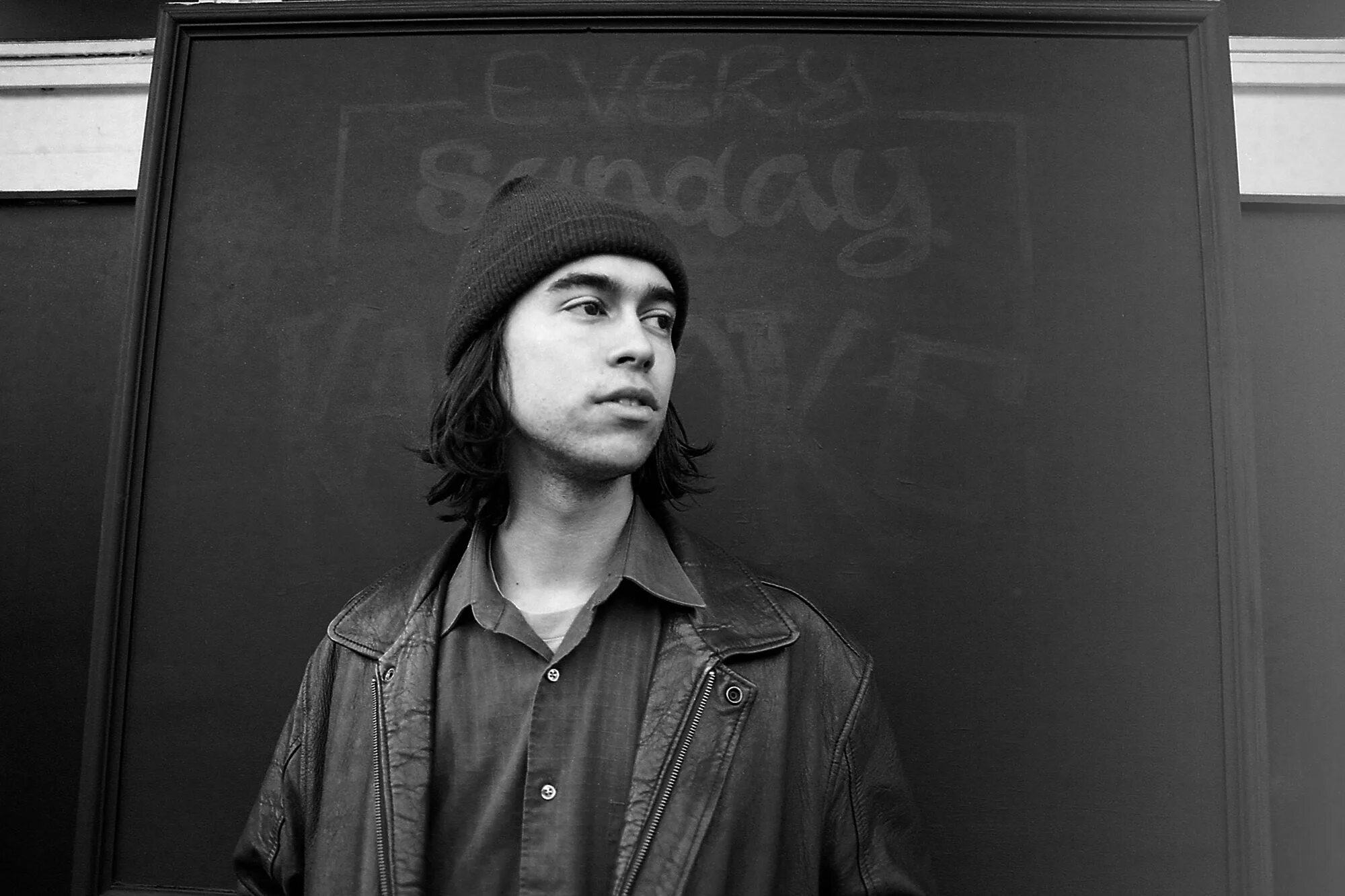 Перевод песни race alex g. Alexander Giannascoli. Alex g. (Sandy) Alex g. Alex g исполнитель.