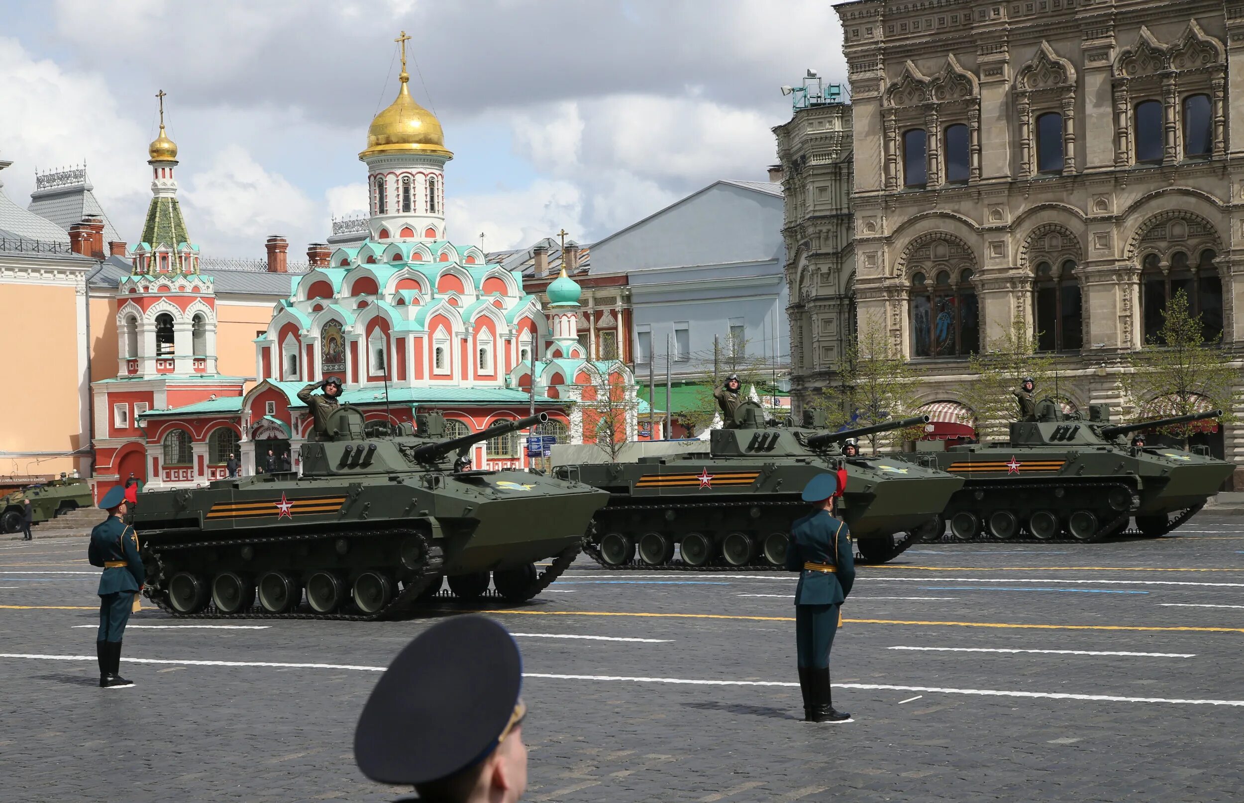 Парад 9 мая. Парад в Москве. Красная площадь 9 мая. Парад 9 мая Москва. Парад 9 мая отменен