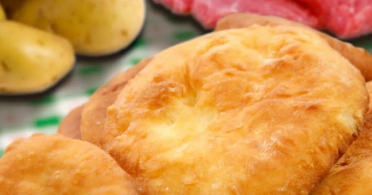 Беляши с картофелем из пресного теста